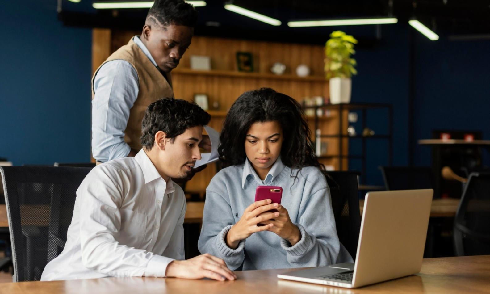 Environnement professionnel dédié à l'accompagnement financier personnalisé